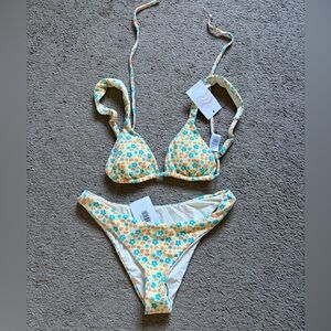 Dippin Daisy’s Bikini Size M